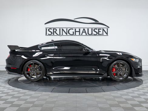 Used 2021 Ford Mustang Shelby GT500 w/ Carbon Fiber Track Pack image 4