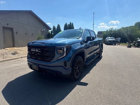 Used 2026 GMC Sierra 1500 Elevation w/ Elevation Premium Package AWD/4WD image 2