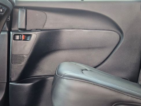 New 2026 Chrysler Pacifica Select image 20