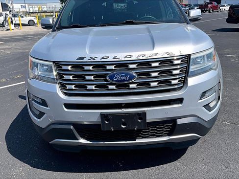 Used 2017 Ford Explorer Limited AWD/4WD image 4