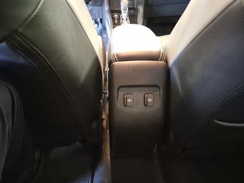 Used 2024 Nissan Kicks SR w/ SR Premium Package FWD image 15