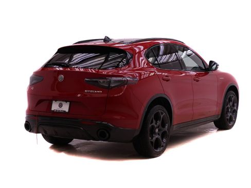 New 2026 Alfa Romeo Stelvio Sprint AWD/4WD image 4