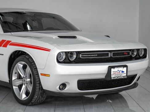 Used 2018 Dodge Challenger R/T w/ Sound Group image 53