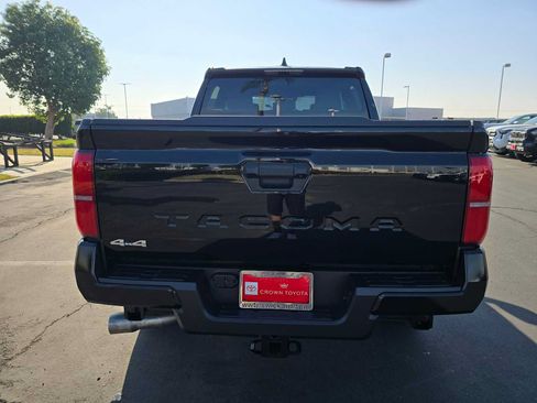 Certified 2026 Toyota Tacoma SR5 AWD/4WD image 15