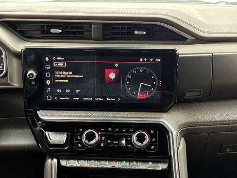 Used 2023 GMC Sierra 1500 Denali w/ Denali Reserve Package image 12