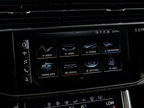 Used 2019 Audi Q8 Prestige w/ Luxury Package AWD/4WD image 30
