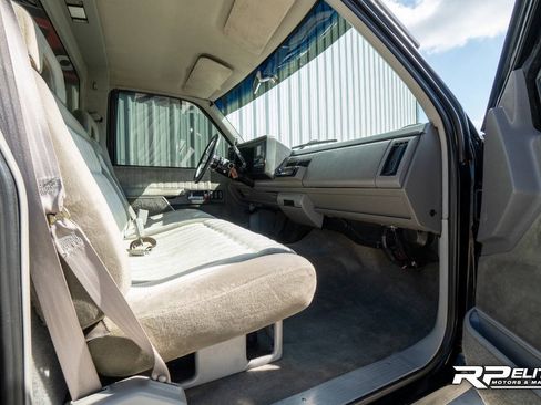 Used 1994 Chevrolet Silverado 1500 2WD Regular Cab image 71