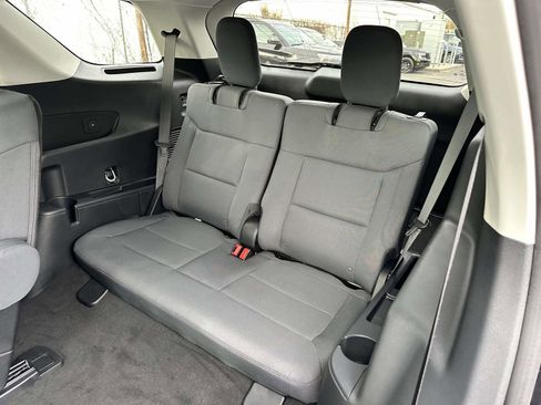 Used 2025 Ford Explorer Active image 14