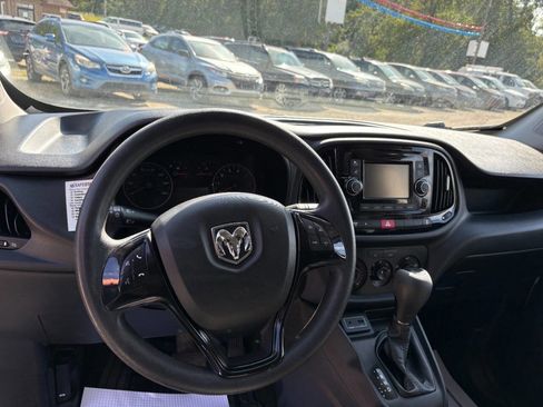 Used 2019 RAM ProMaster City Tradesman image 10