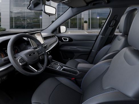 New 2026 Jeep Compass Latitude AWD/4WD image 23