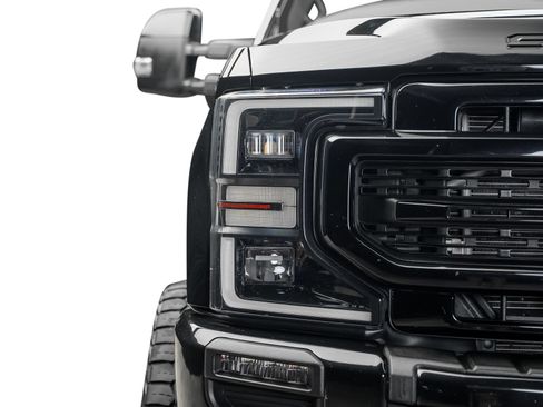 Used 2022 Ford F250 Lariat w/ Black Appearance Package AWD/4WD image 3