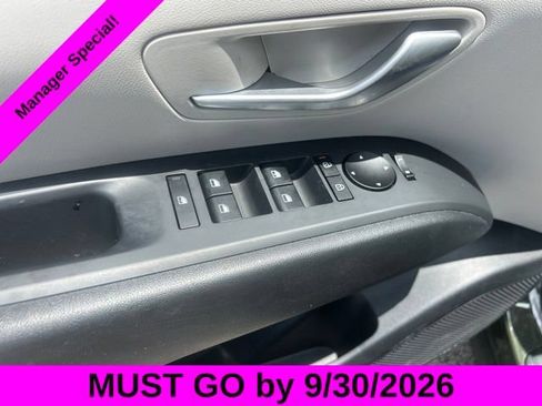 Used 2025 Hyundai Tucson SE FWD image 13