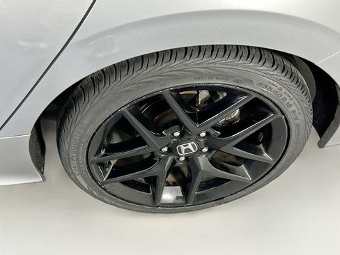 Used 2024 Honda Civic Sport image 28