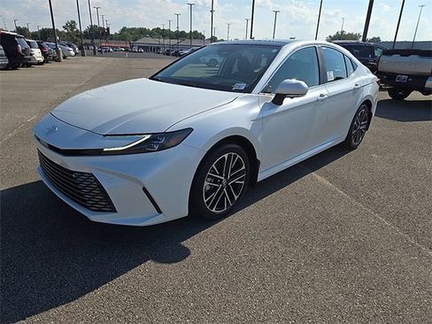 New 2026 Toyota Camry XLE image 8