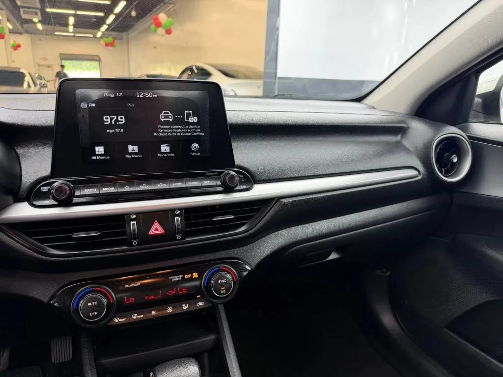 Used 2019 Kia Forte LXS FWD image 19
