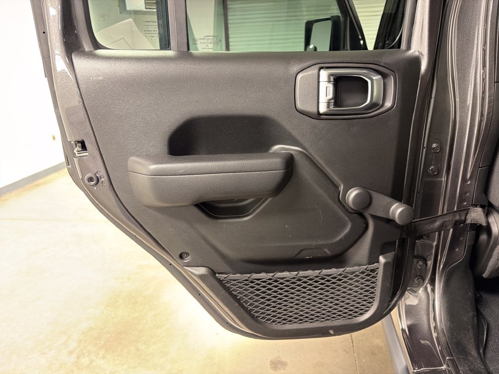 Used 2022 Jeep Wrangler Unlimited Sport AWD/4WD image 30