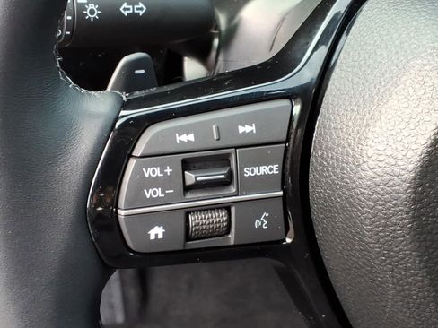 Certified 2025 Honda Civic Sport image 17
