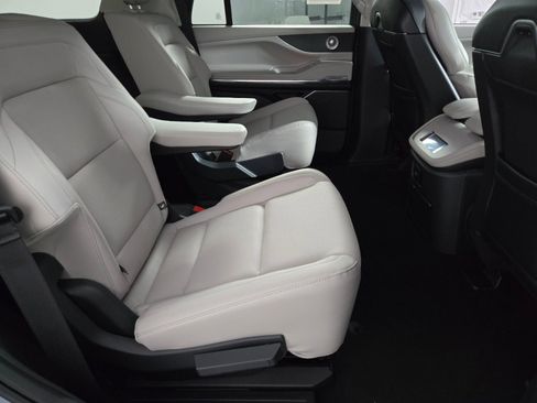 New 2026 Lincoln Navigator Reserve w/ Jet Appearance Package AWD/4WD image 19