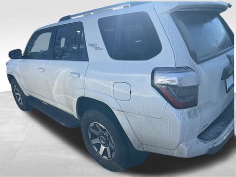 Used 2018 Toyota 4Runner TRD Off-Road Premium image 12