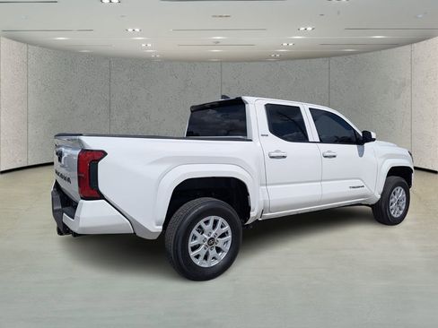 Used 2024 Toyota Tacoma SR5 image 3