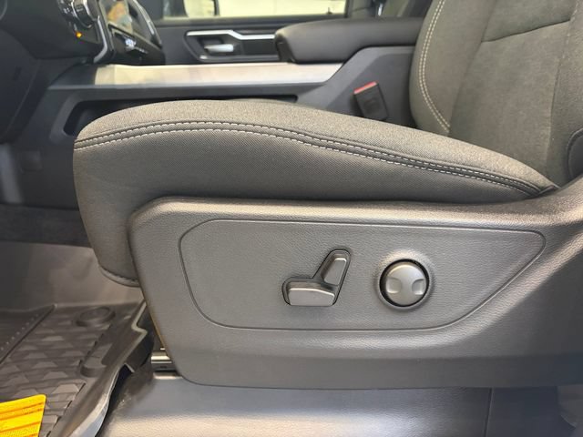 New 2026 RAM 1500 Big Horn AWD/4WD image 17