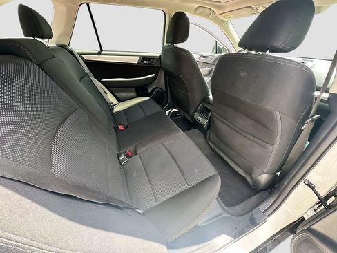 Used 2019 Subaru Outback 2.5i Premium AWD/4WD image 25