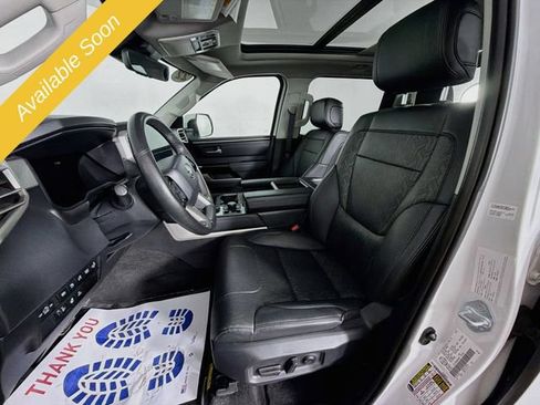 Used 2022 Toyota Tundra Limited AWD/4WD image 18