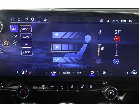 Used 2025 Chevrolet Blazer EV LT FWD image 42