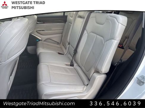 Used 2021 Jeep Grand Cherokee L Overland image 9