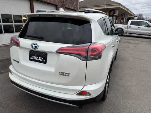 Used 2017 Toyota RAV4 Limited w/ Advanced Technology Package image 15