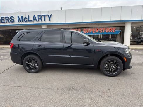 Used 2025 Dodge Durango GT image 2