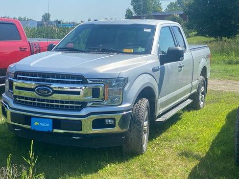 Used 2018 Ford F150 XLT w/ Equipment Group 302A Luxury AWD/4WD image 3