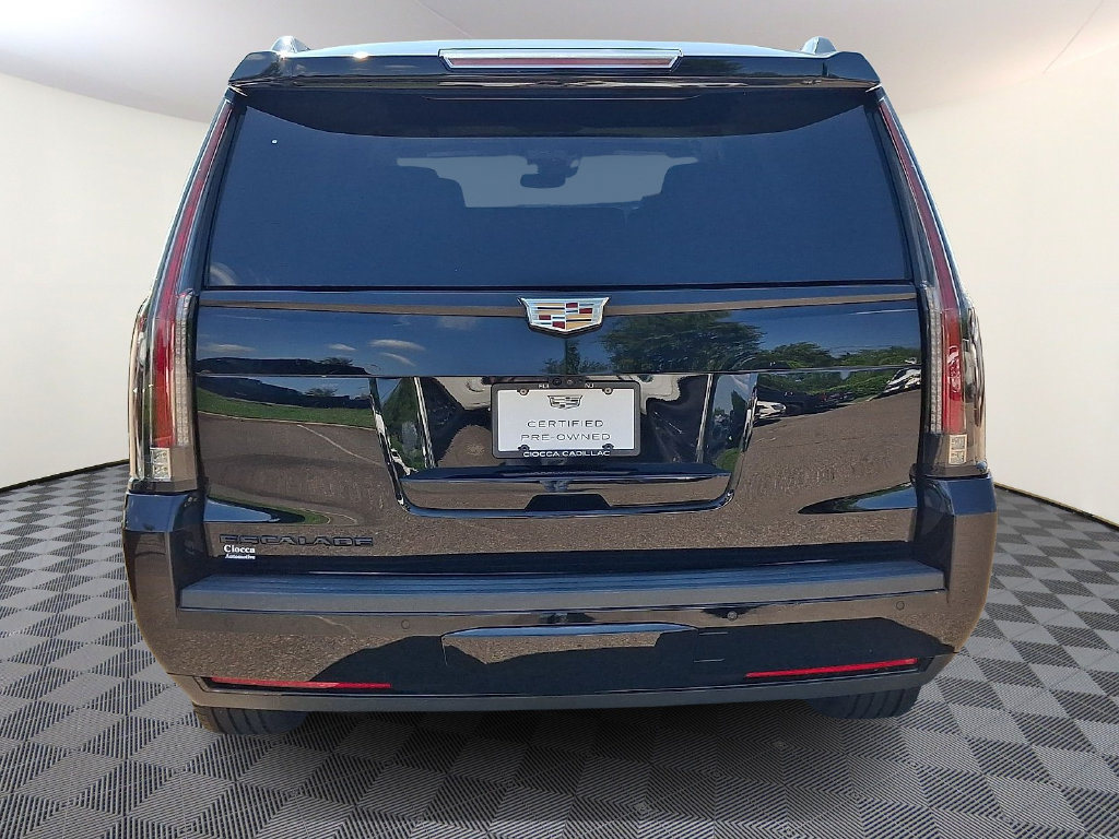 Used 2020 Cadillac Escalade Luxury AWD/4WD image 5