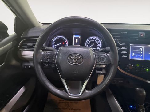 Used 2019 Toyota Camry LE FWD image 19