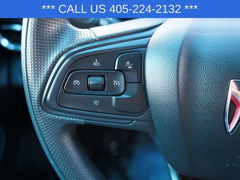 Used 2025 Buick Envista Preferred image 32