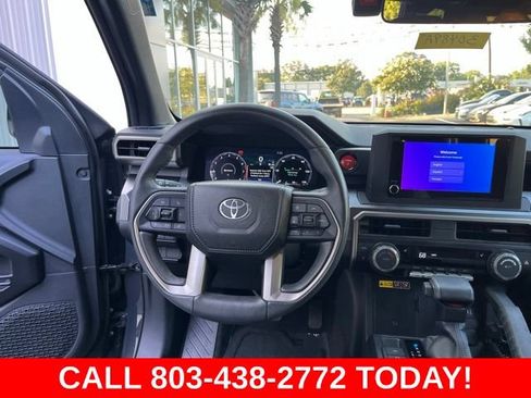 Used 2025 Toyota 4Runner TRD Off-Road AWD/4WD image 16