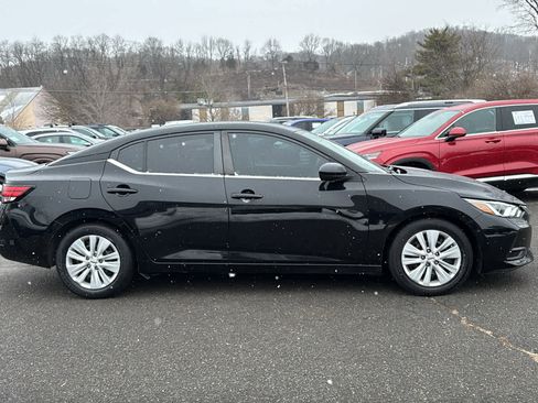 Used 2020 Nissan Sentra S image 5