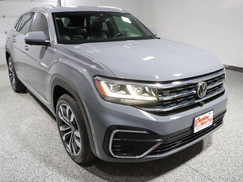 Used 2023 Volkswagen Atlas Cross Sport SEL Premium R-Line AWD/4WD image 5