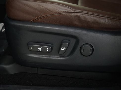 Used 2017 Toyota 4Runner Limited image 27