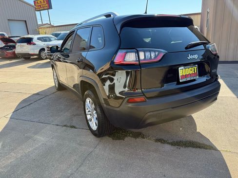 Used 2020 Jeep Cherokee Latitude image 7