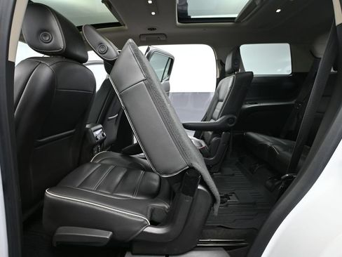Used 2018 GMC Acadia Denali w/ Technology Package AWD/4WD image 42