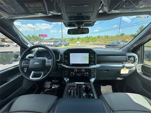 New 2025 Ford F150 Lariat w/ Equipment Group 501A Mid image 24