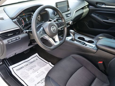 Used 2022 Nissan Altima 2.5 SV image 10