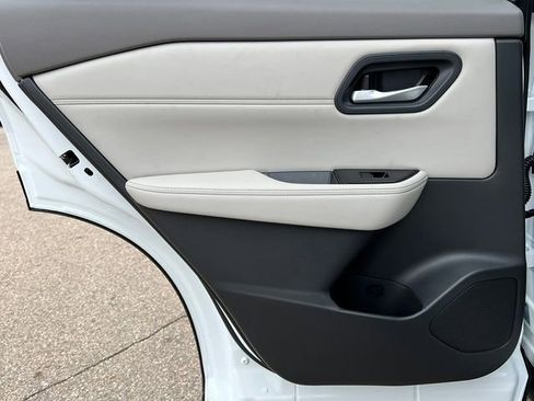 New 2026 Nissan Rogue SV image 34