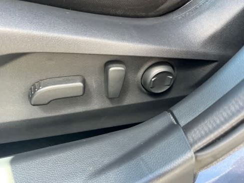 Used 2024 Subaru Outback Premium AWD/4WD image 15