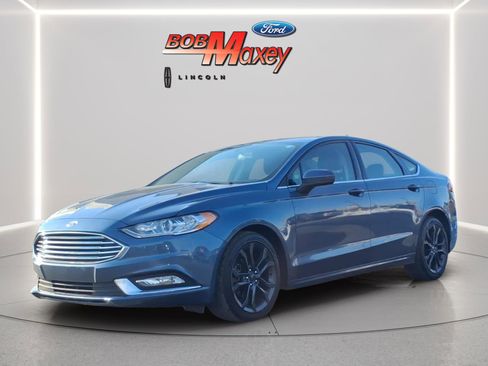 Used 2018 Ford Fusion SE w/ Equipment Group 201A image 1