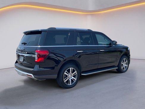Used 2023 Ford Expedition Limited image 7
