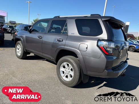 Used 2023 Toyota 4Runner SR5 AWD/4WD image 13