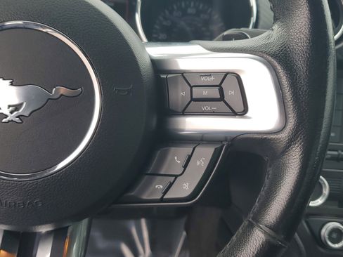 Used 2015 Ford Mustang Coupe image 26