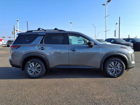 New 2026 Nissan Pathfinder SV image 8